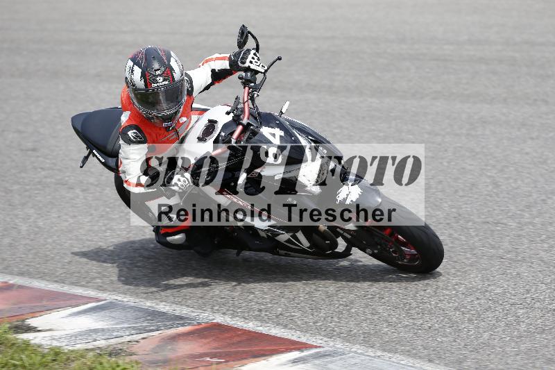 /Archiv-2024/29 12.06.2024 MOTO.CH Track Day ADR/Gruppe blau/64